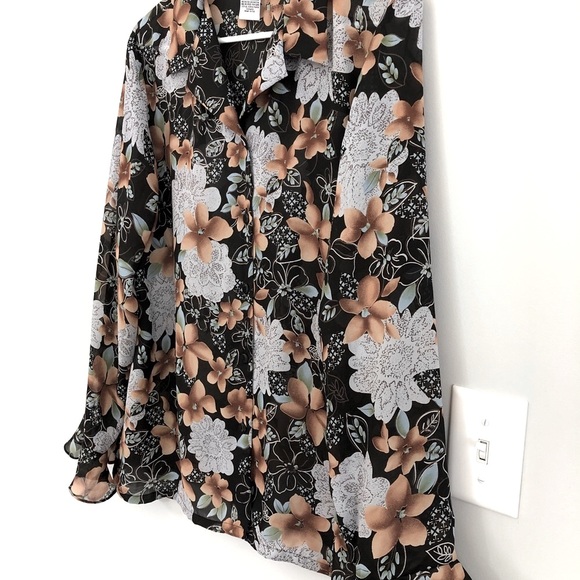 Sag Harbor Floral Button Down Blouse with Ruffle Sleeve, Size 16 - Picture 2 of 10